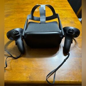 Oculus VR Headset with Controllers